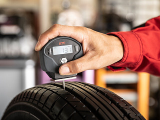 タイヤデプスゲージ